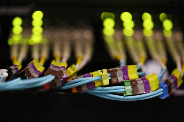 Fiber optik kablolar ile veri aktarım hız rekoru kırıldı: 57Gbps!