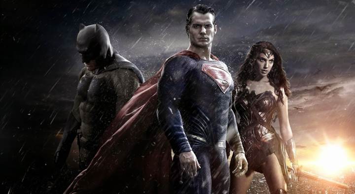 Batman v Superman gişede 500 milyon dolara ulaştı