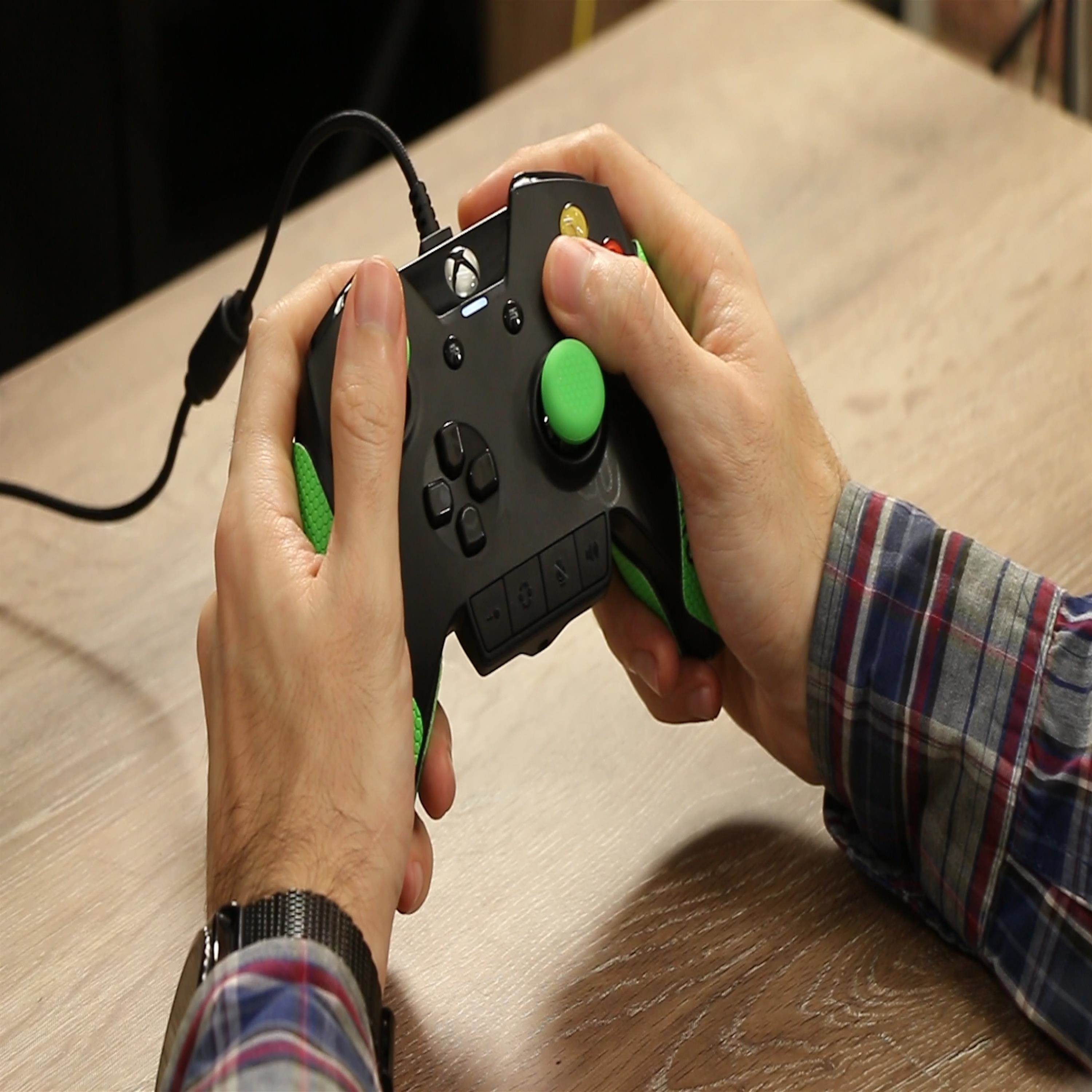 Razer'dan Pro Gamepad 'Wildcat' video inceleme