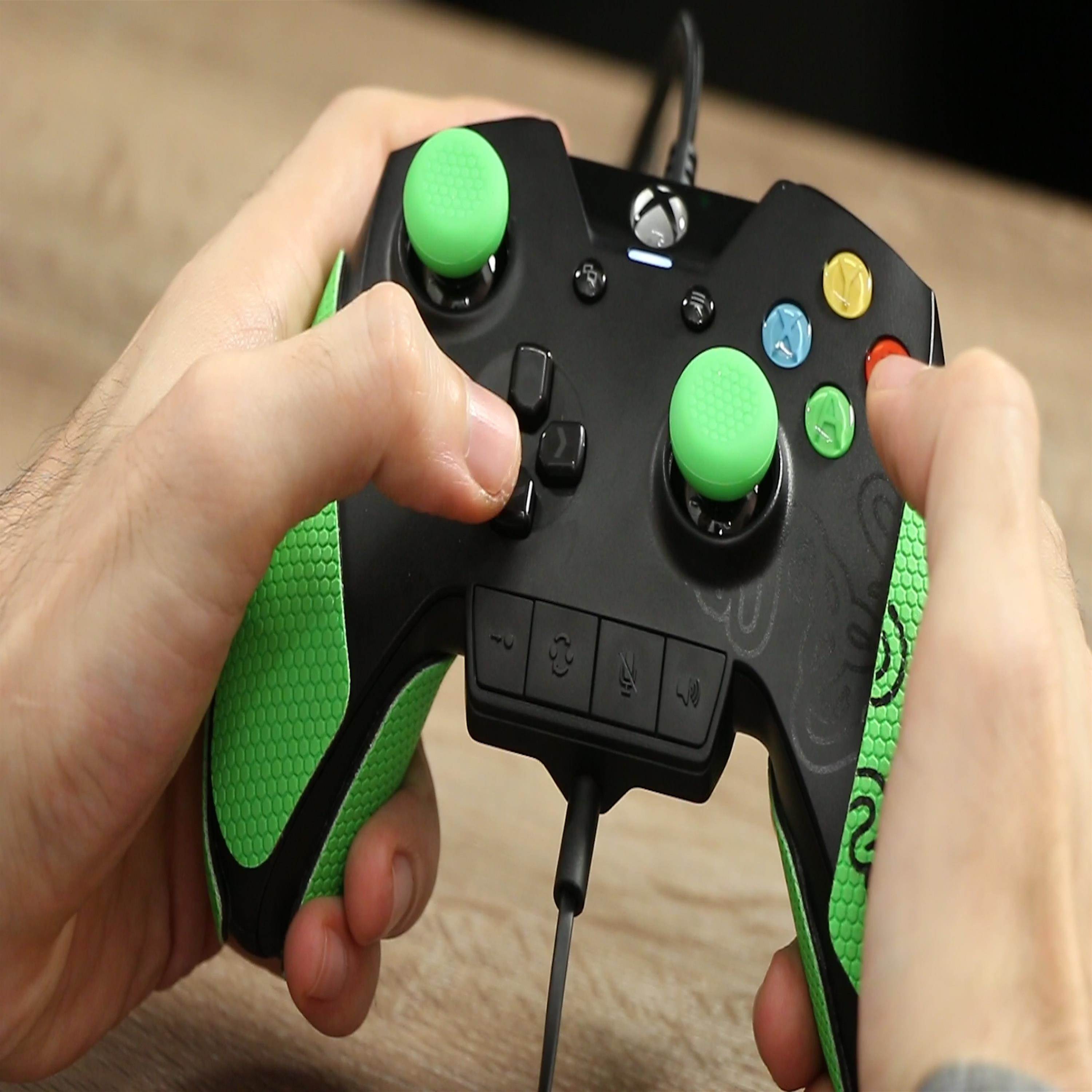 Razer'dan Pro Gamepad 'Wildcat' video inceleme