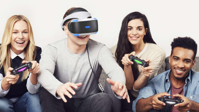 Sony, Playstation VR'ı koltukta oturarak kullanmamızı istiyor