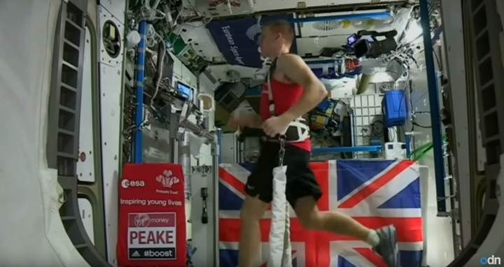 Uzayda maraton koşan astronot Guinness Rekorlar Kitabı'na girdi