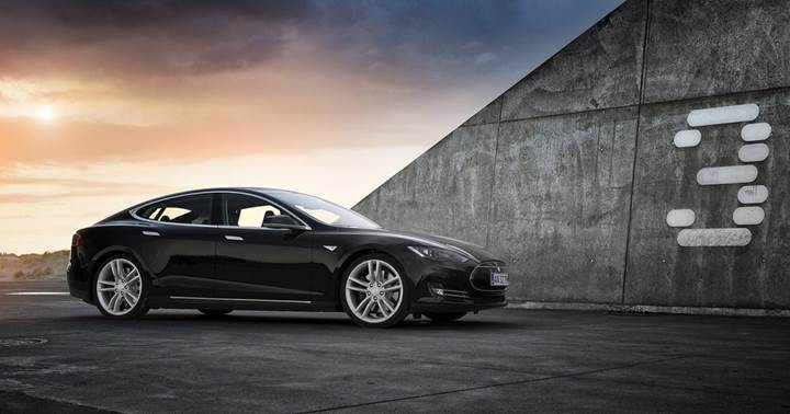 Tesla, 2018'de yıllık 500 bin otomobil üretmeyi planlıyor