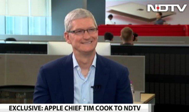 Apple CEO'sundan tarihi itiraf 'iPhone çok pahalı, düşürmeye çalışacağız'