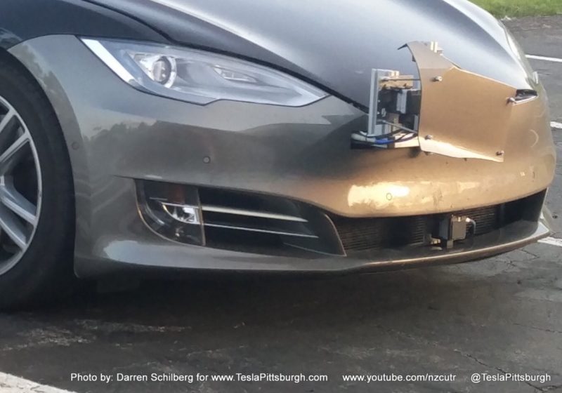 Tesla'nın Autopilot 2.0 sistemi gerçek dünyada test mi ediliyor?