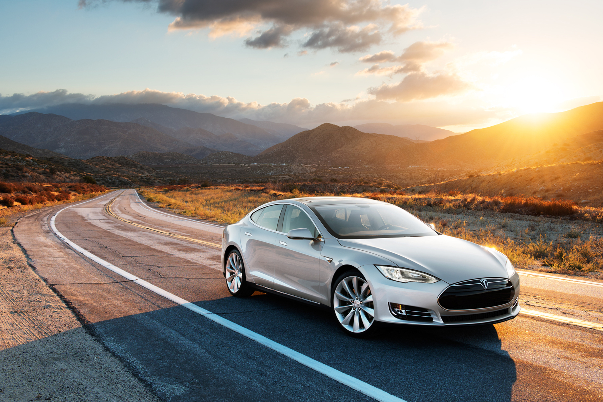 Tesla modellerinin evrimi: Elektrikli otomobillerin efsanesine yakın bakış