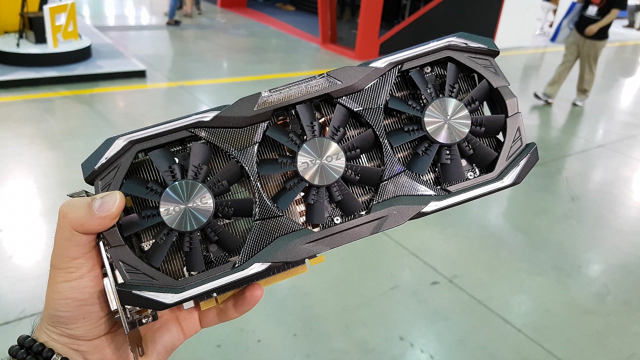 Karşınızda Zotac GeForce GTX 1080 AMP Extreme: Kaslı ve hızlı