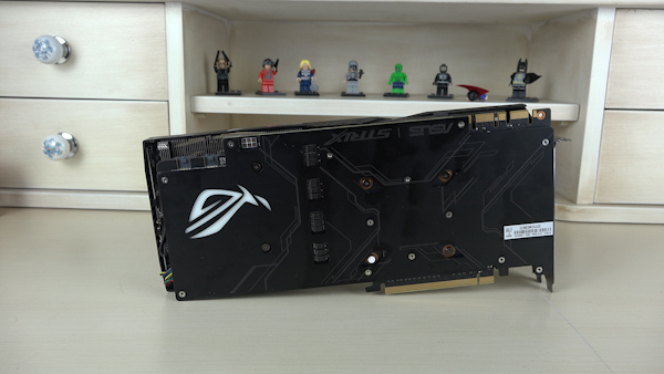 Asus Strix GTX 1080 inceleme videosu