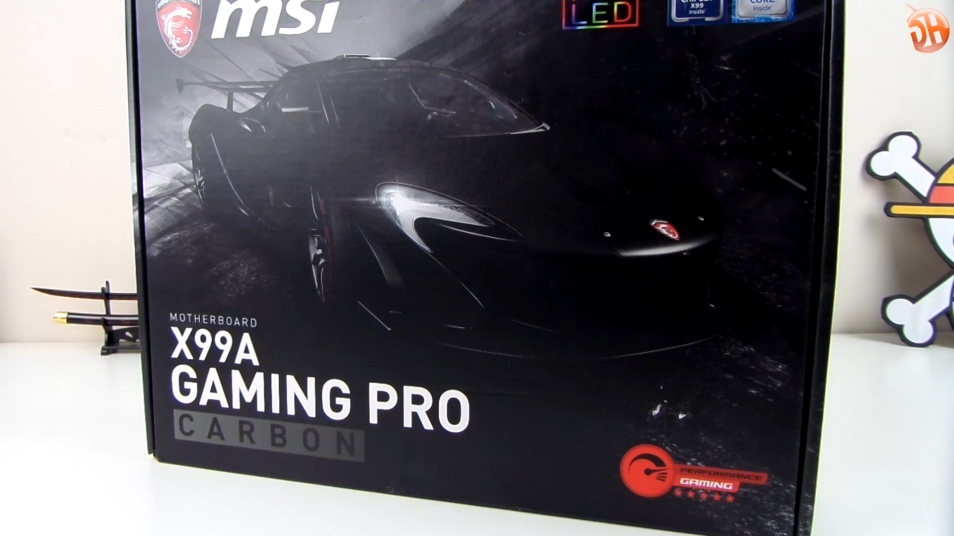 MSI X99A Gaming Pro Carbon 'Hem tasarım hem performans' anakartını inceliyoruz