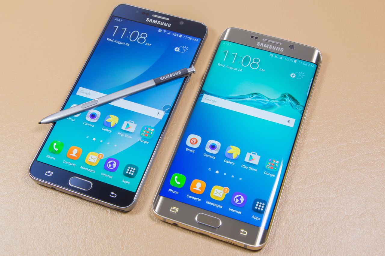 Galaxy Note 7'nin düz ekranlı modeli de gelebilir