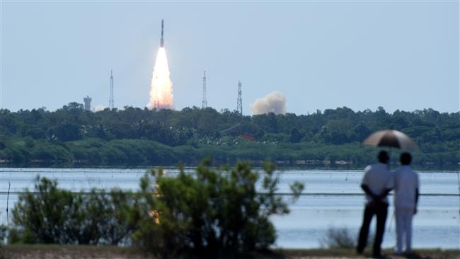 Uzayın yeni yıldızı Hindistan 20 farklı uyduyu tek bir roketle fırlattı