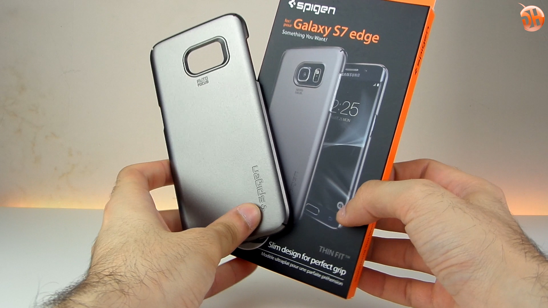 Spigen'in S7 Edge'e özel aksesuarlarını inceliyoruz