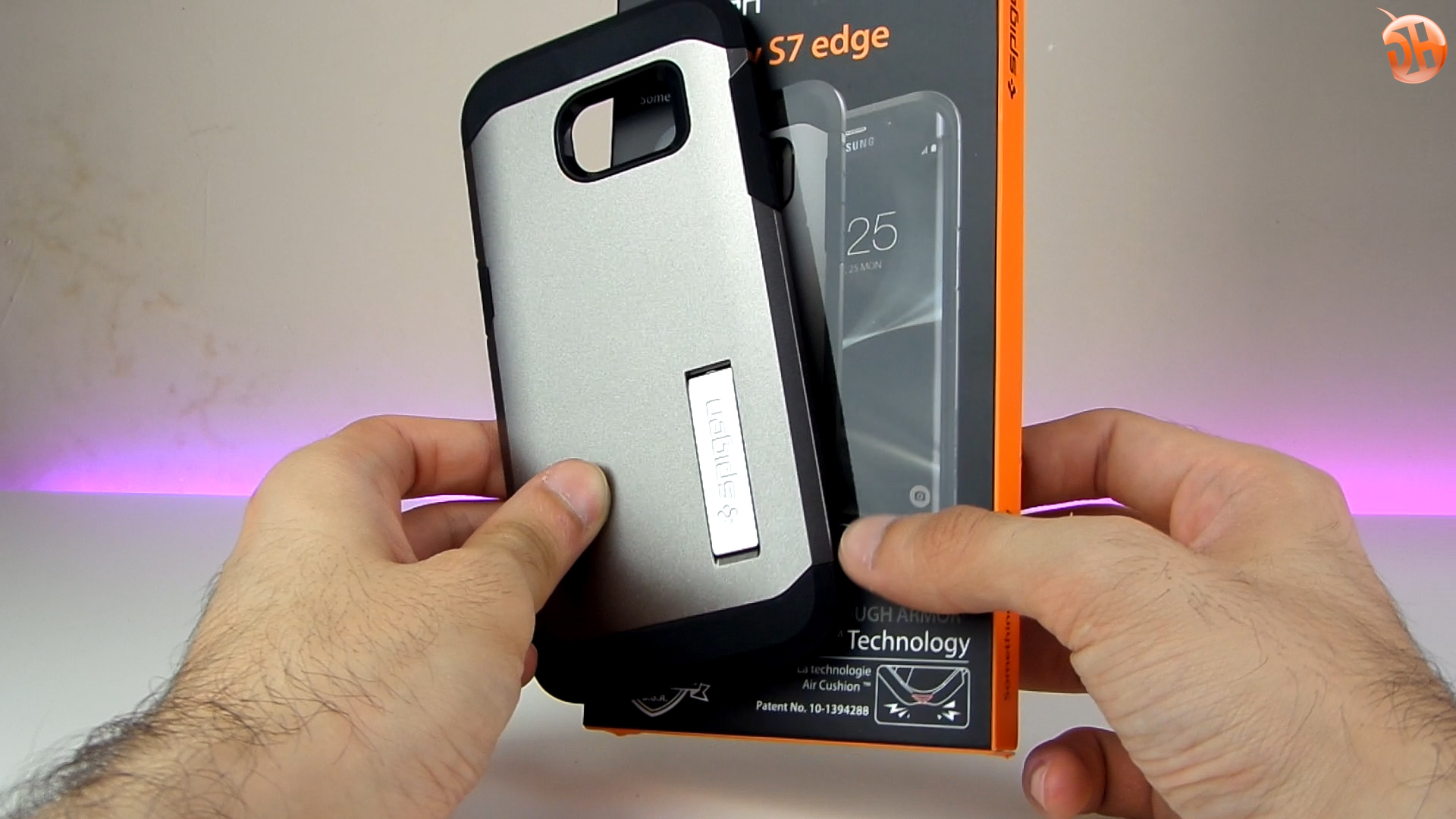 Spigen'in S7 Edge'e özel aksesuarlarını inceliyoruz