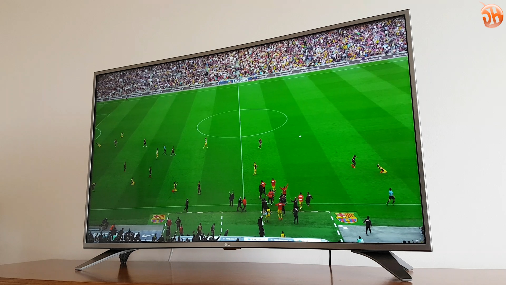 LG'nin yeni seri HDR destekli 49UH650V TV'si testte!