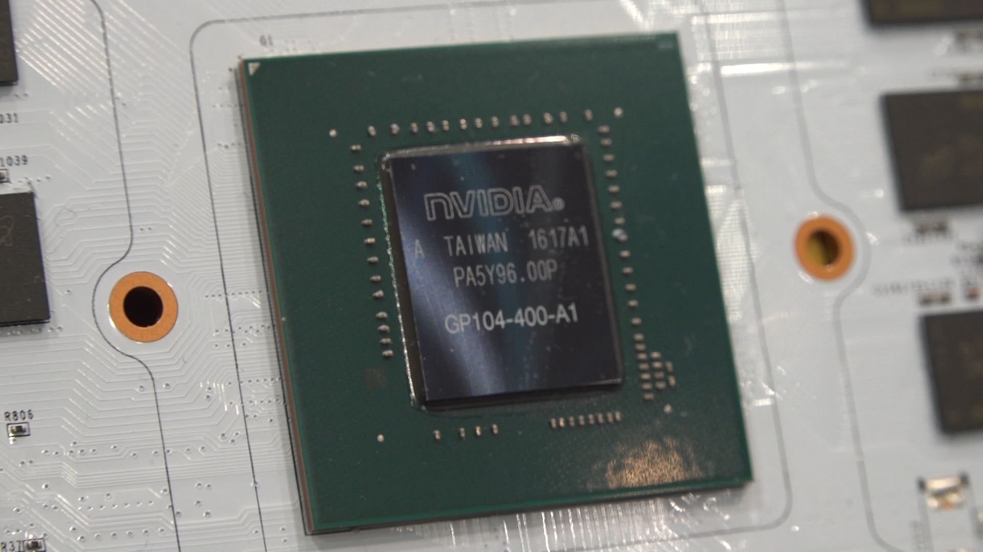 İşte en kaslı GeForce GTX 1080 ekran kartı ve 4GHz'de çalışan oyuncu RAM'leri