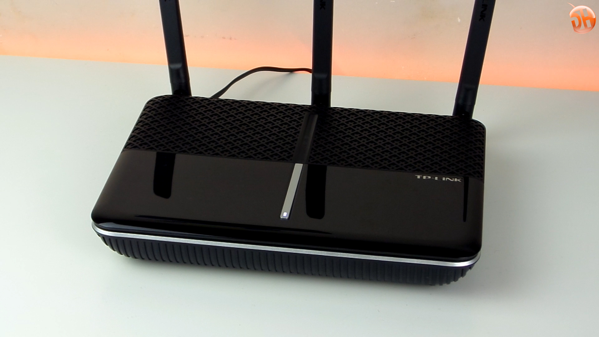 TP-Link Archer VR600 'Stabil ve Şık' modem/router'ı inceliyoruz