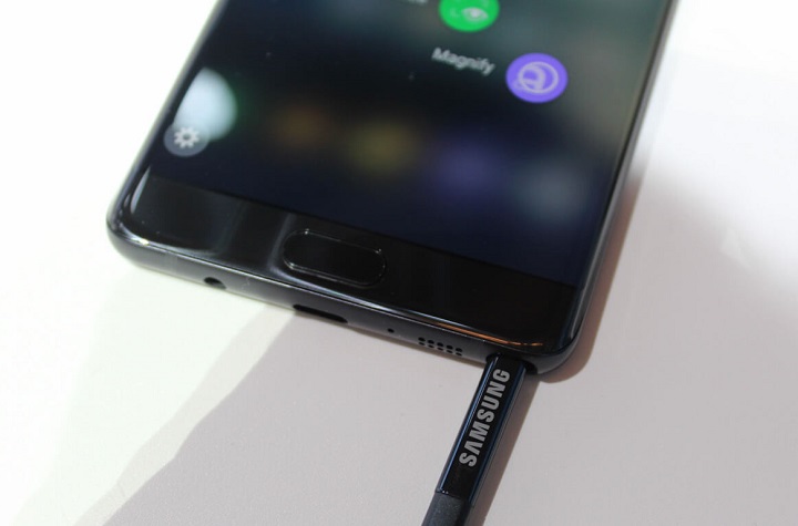 Samsung Galaxy Note 7 ön siparişleri patlama yaptı