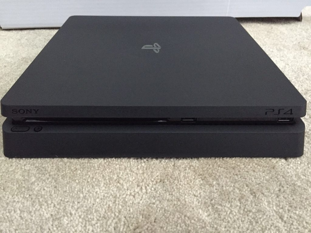 Karşınızda Sony PS4 Slim