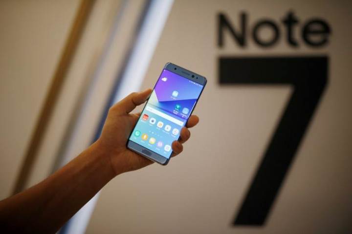 Üç hava yolu şirketi uçakta Galaxy Note 7 kullanımını yasakladı