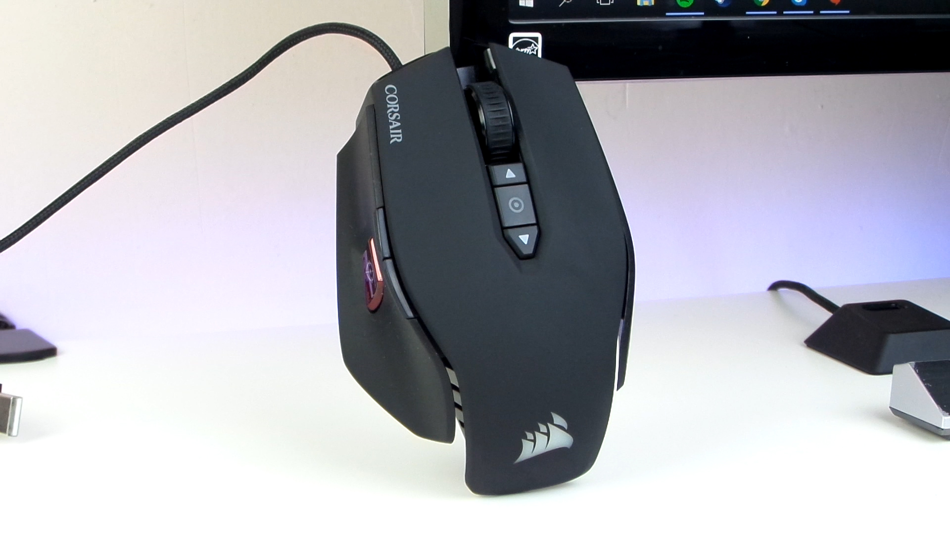 Corsair M65 Pro RGB oyuncu faresi incelemesi '250IPS Pixart sensörüyle FPS oyuncularını odaklıyor'