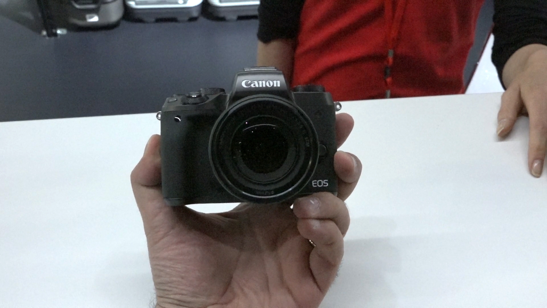 Canon EOS M5 ön inceleme 'Yeni nesil vLOG kamerası ve dahası...'