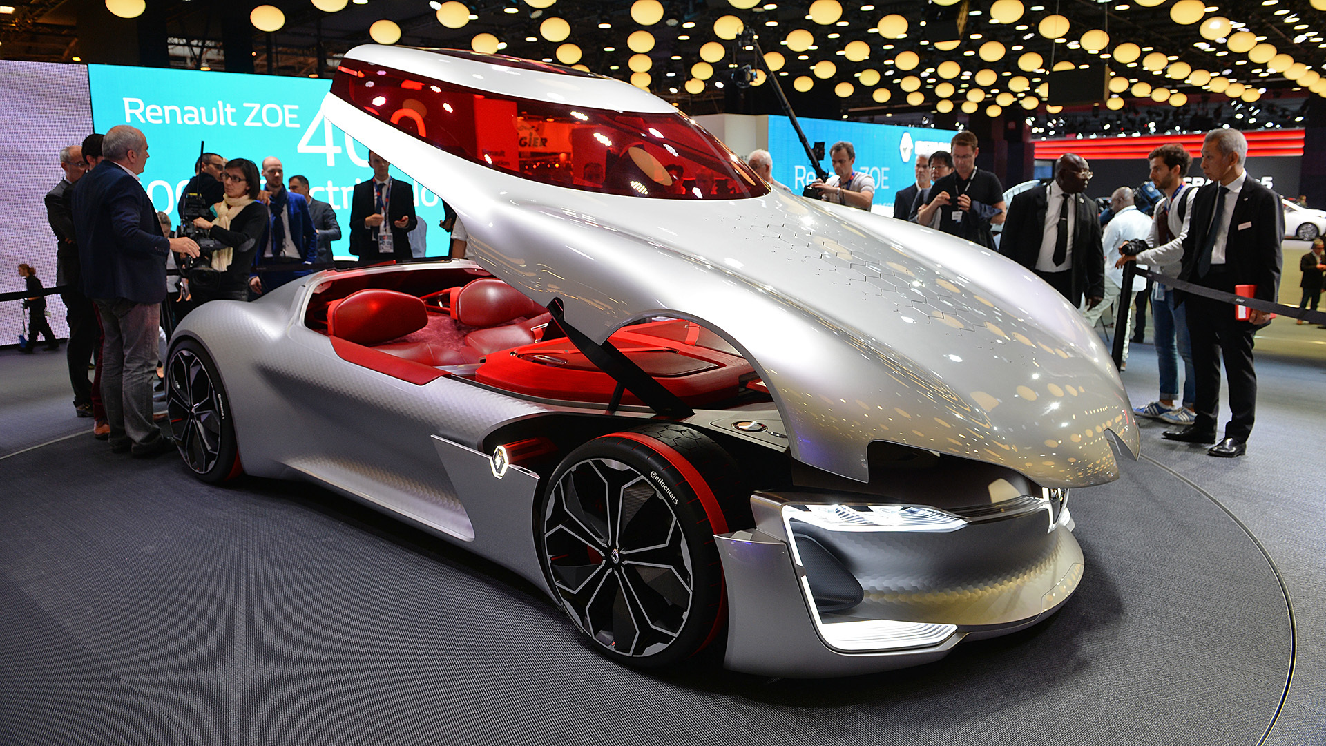Renault Trezor: geleceğin tasarım anlayışına ışık tutan otomobil