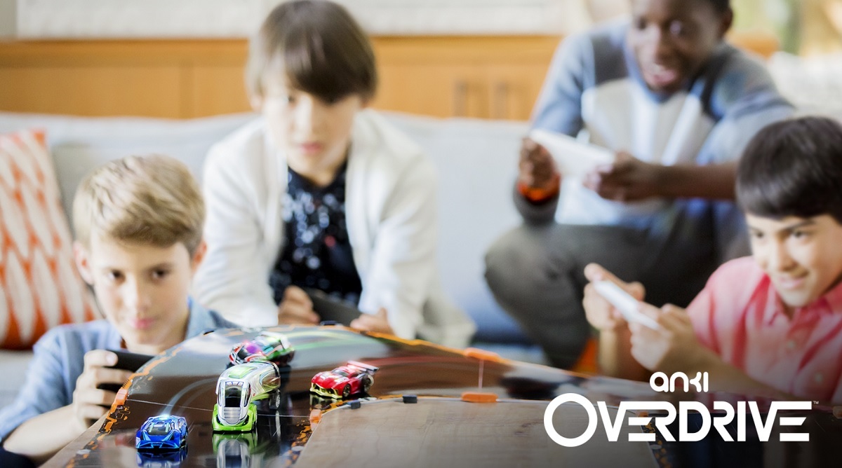 Anki Overdrive tır yarışlarını sunar