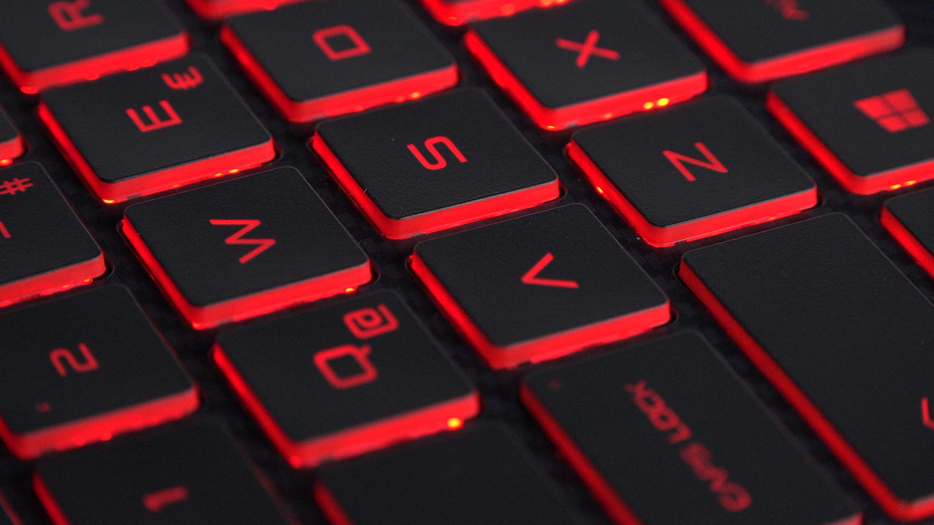 HP Omen oyuncu dizüstüsü incelemesi 'Karbon Fiberli Canavar'