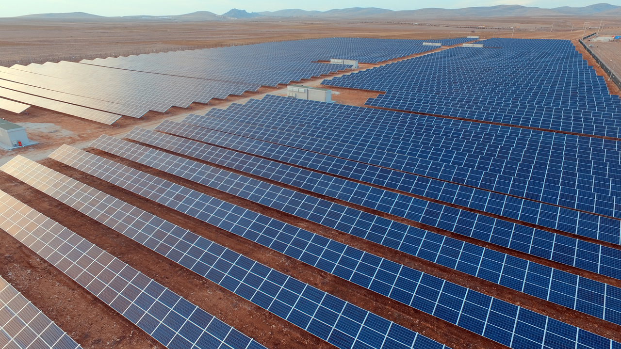 Konya’ya 1 milyar dolarlık güneş enerjisi yatırımı
