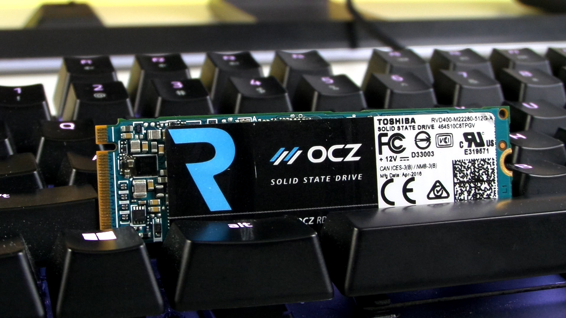 Toshiba OCZ RD 400 512GB NVMe SSD incelemesi 'Küçük ve Hızlı'