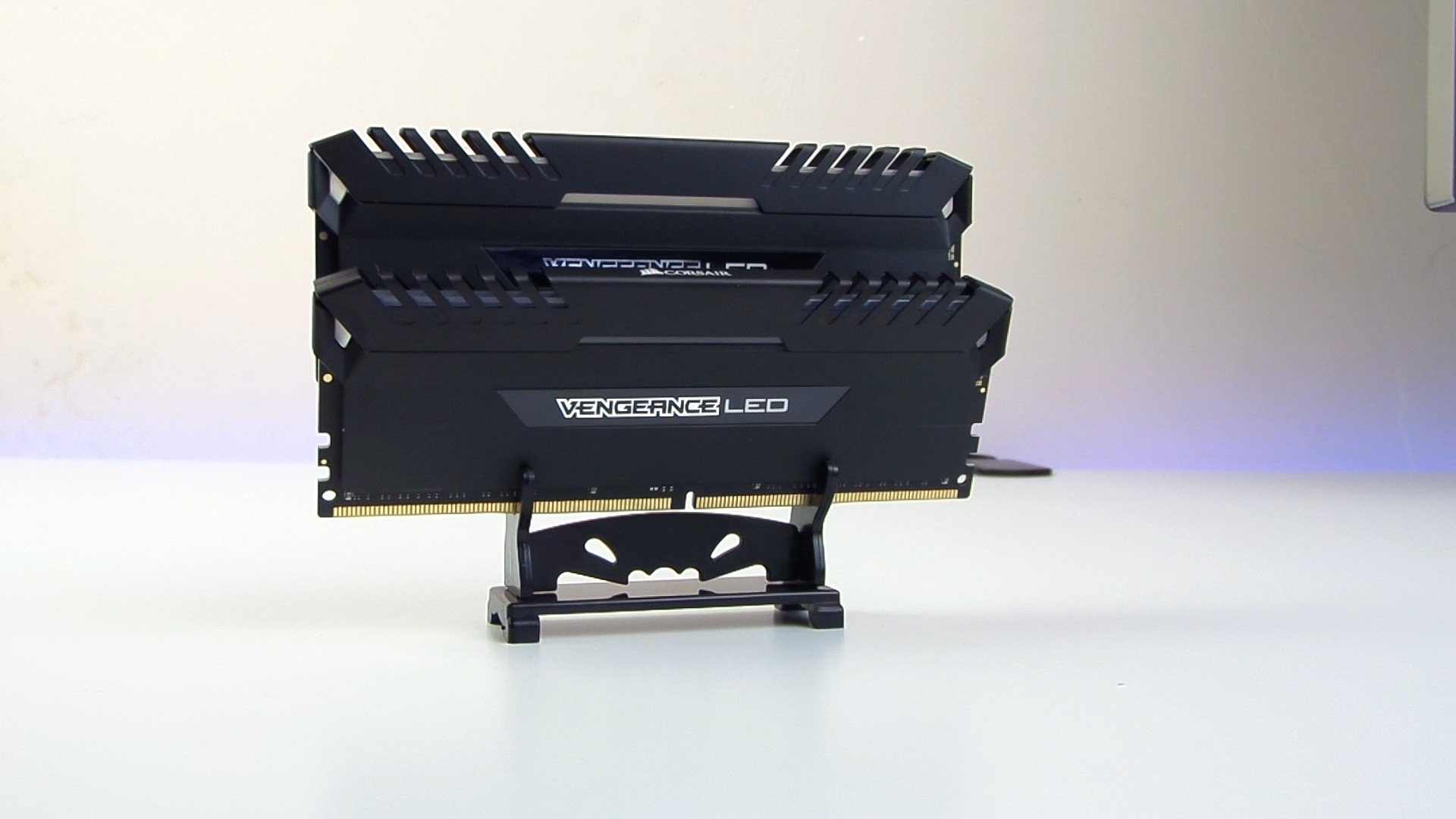 Corsair Vengeance LED RAM incelemesi 'Tematik ve Şık RAM'ler'