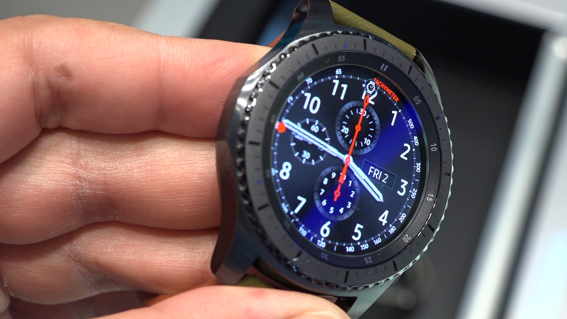 Özlemini çektiğimiz akıllı saat: Samsung Gear S3'ü kullandık 'Güzel ve işlevsel'