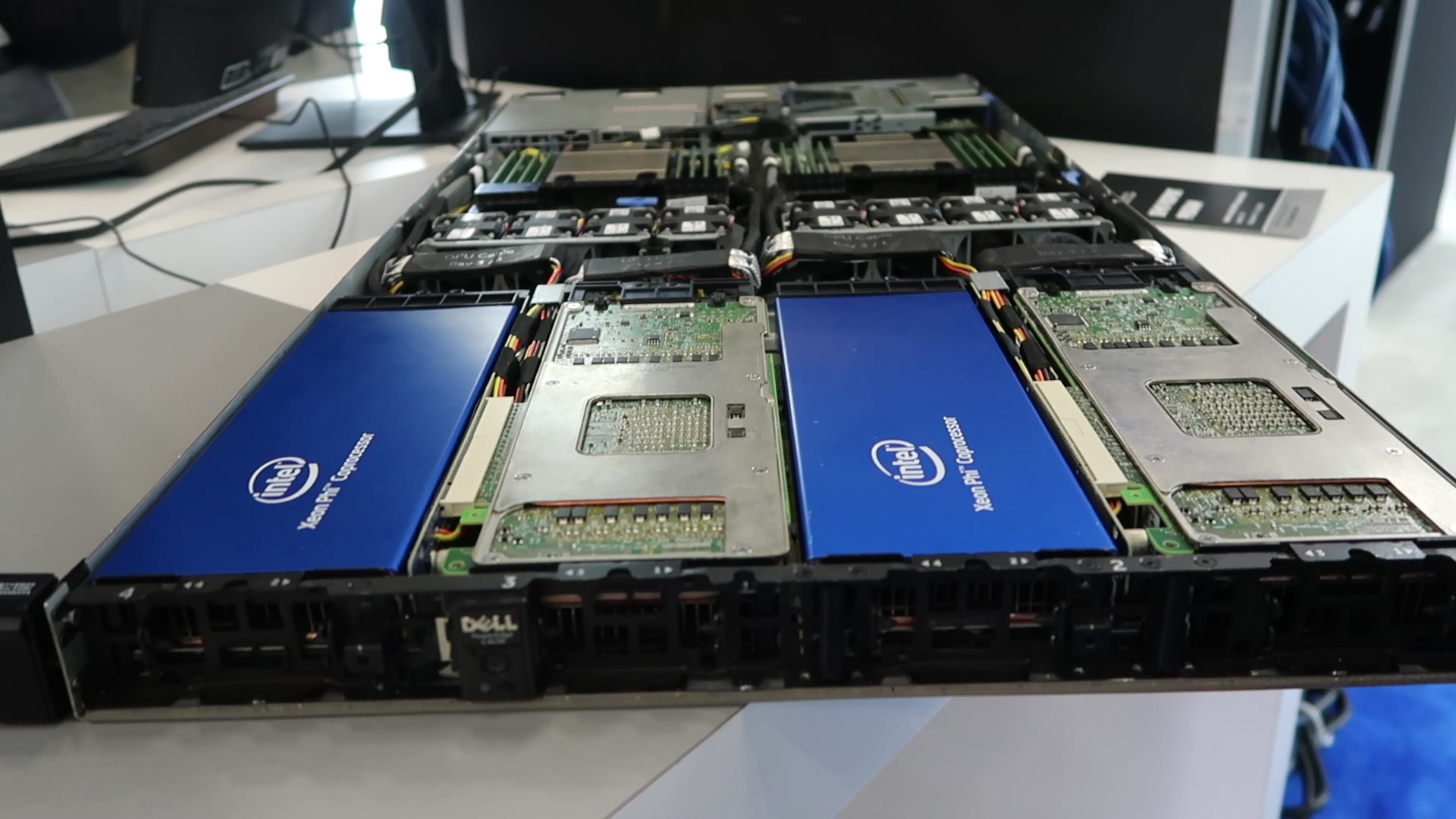 Intel, AMD ve Nvidia'nın GPU'larına rakip
