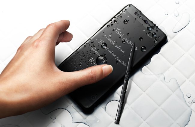 Samsung Galaxy S7′ye 'Jet Black' renk seçeneği geliyor