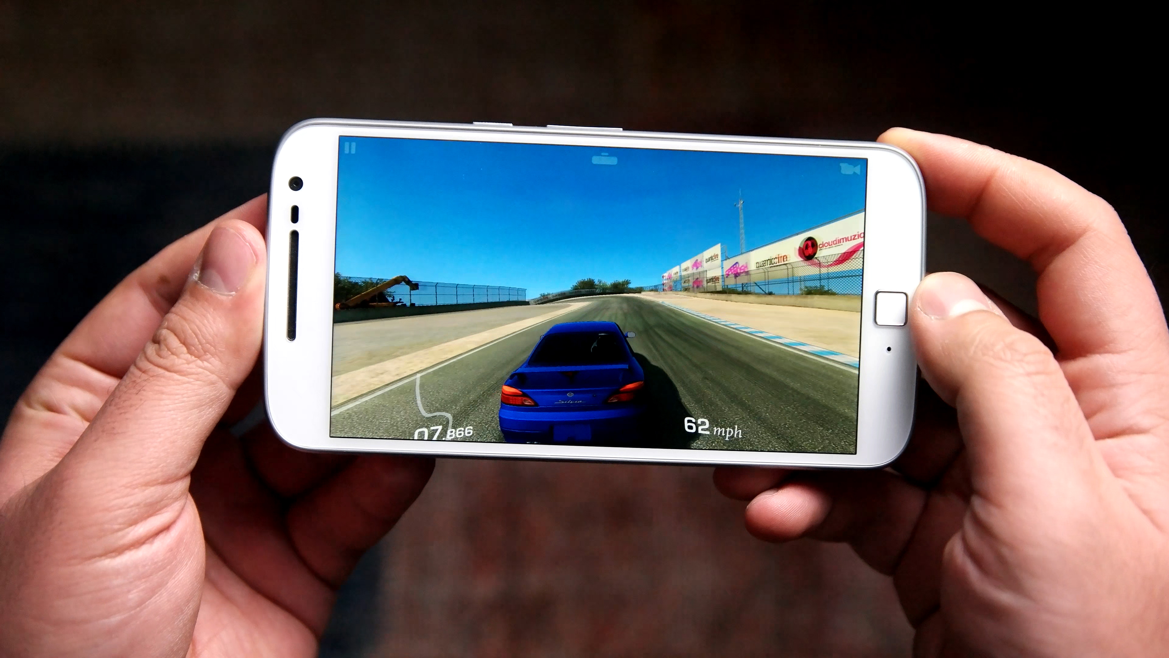 Motorola Moto G4 Plus inceleme videosu 'Yine, yeni, yeniden'