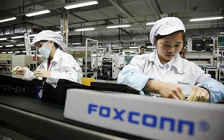 Foxconn yöneticisi fabrikadan 5700 adet iPhone çaldı!