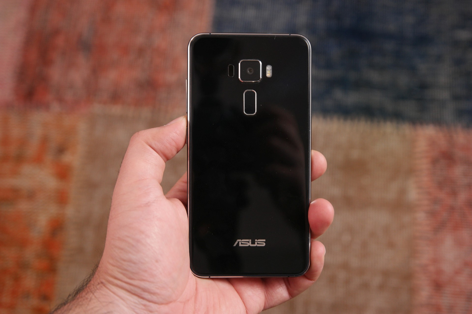 Asus ZenFone 3 inceleme videosu 'Tüm detaylar, merak edilenler'