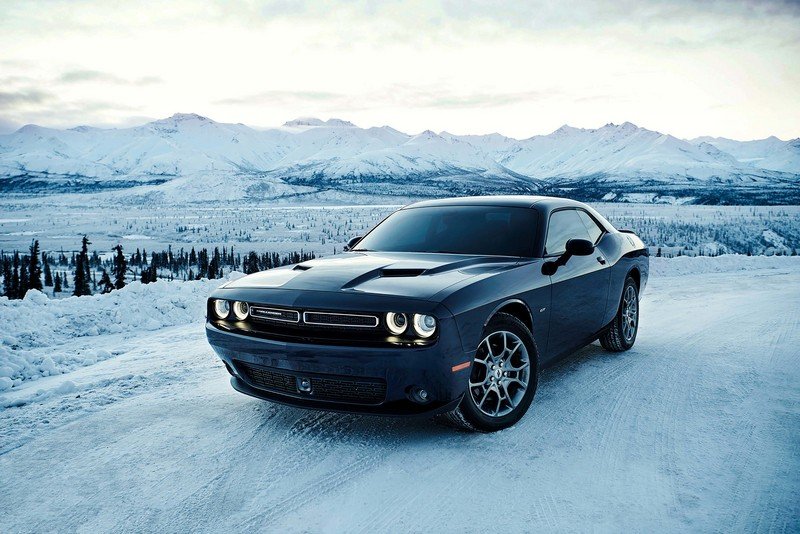 2017 Dodge Challenger GT dört tekerden çekişle geliyor