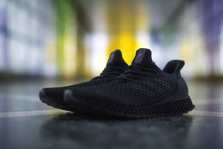 Adidas'tan 3D yazıcıdan çıkmış koşu ayakkabısı