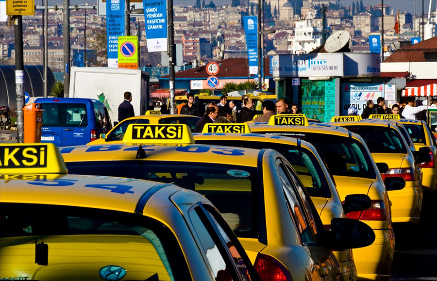 Uber ile taksiciler arasındaki gerilim tırmanıyor: Basın açıklaması geldi