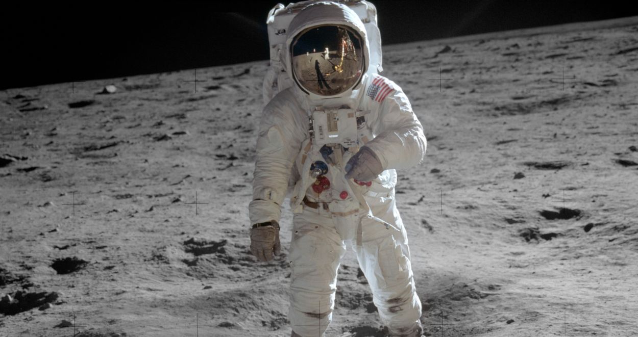Ünlü astronot Neil Armstrong'un hayatı film oluyor