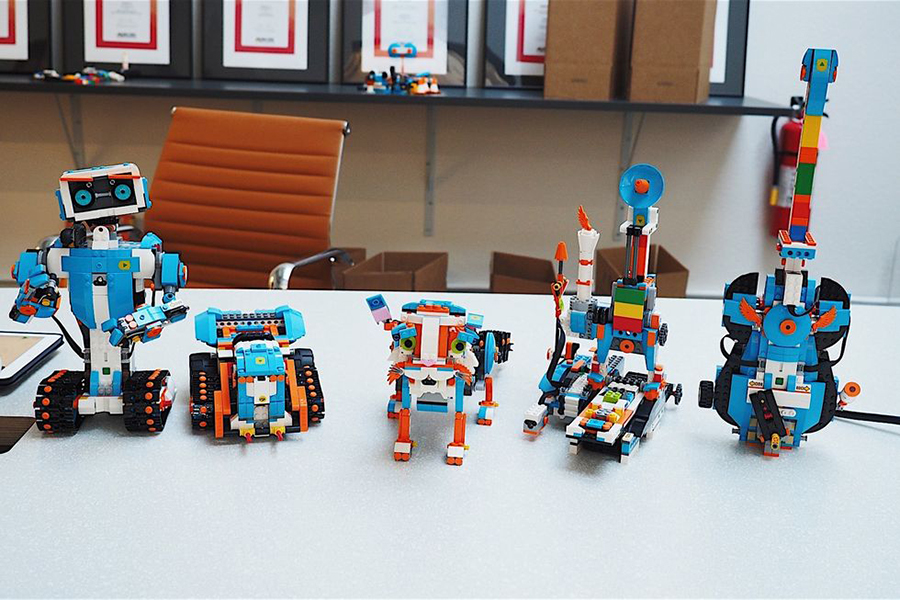 LEGO’dan programlanabilir robotlara dönüşen yeni set: Boost