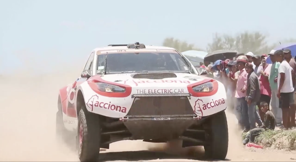 İlk defa bir elektrikli araç Dakar Rallisini tamamlamayı başardı