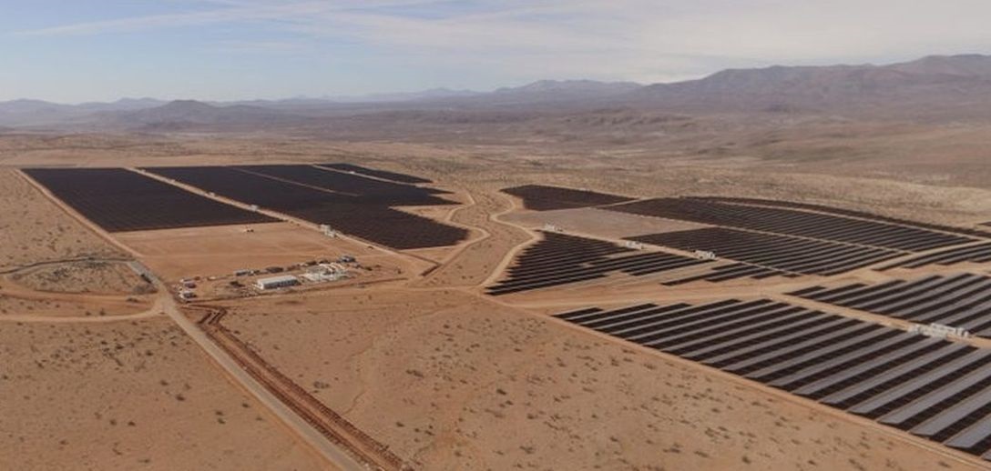 Google, Güney Amerika'nın en büyük güneş enerjisi tesisinden güç alacak