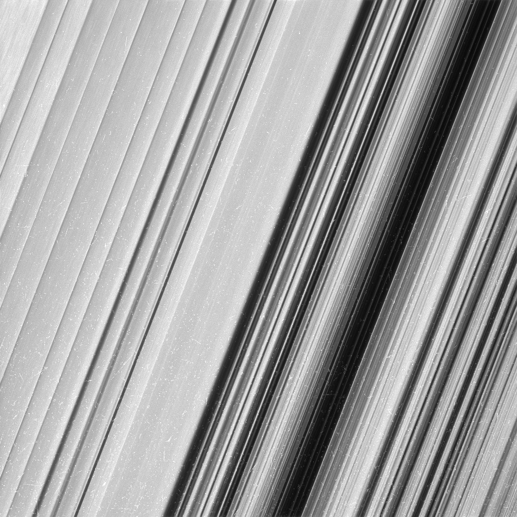 Cassini uzay aracından nefes kesen Satürn fotoğrafları