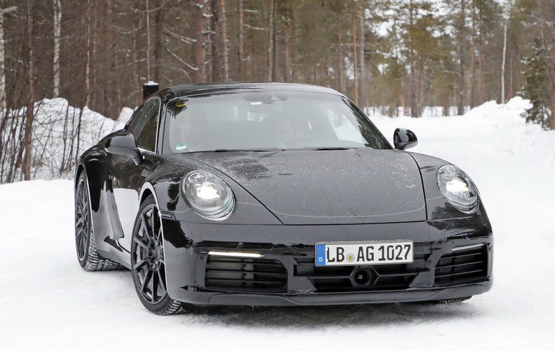 2019 Porsche 911 testler esnasında görüntülendi