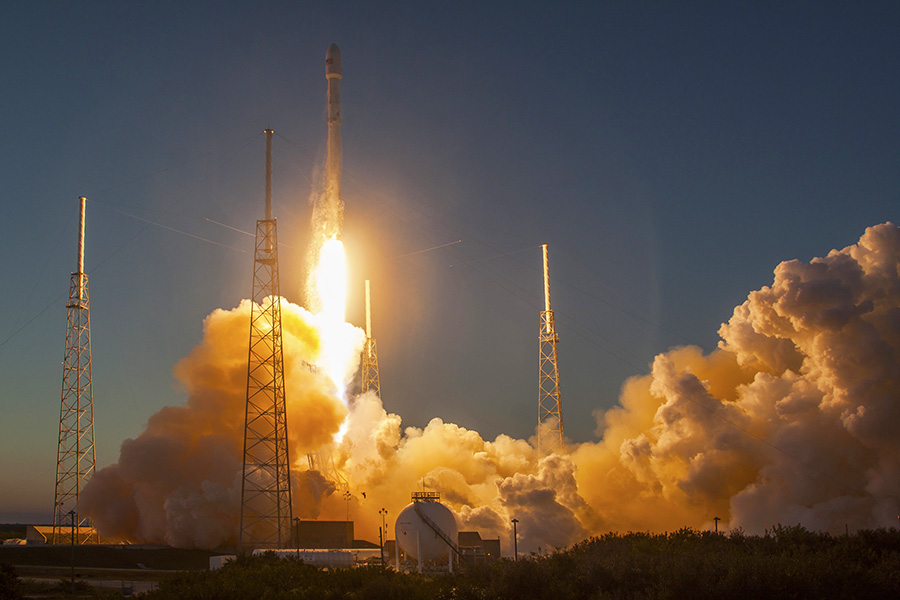 SpaceX her iki haftada bir uzaya roket gönderecek