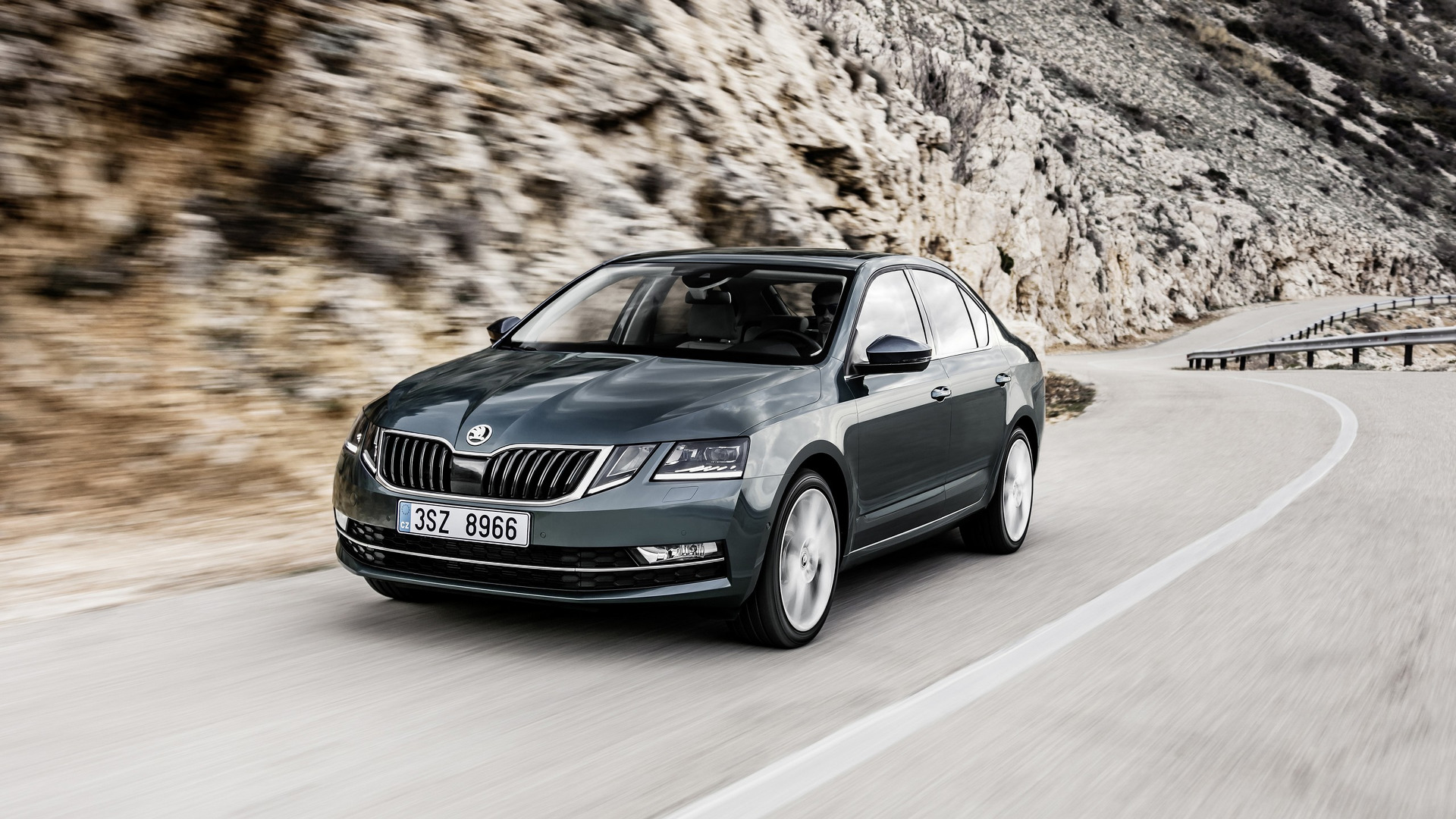 Makyajlanan Skoda Octavia yeni 1.5 TSI Evo motor seçeneği ile birlikte gelecek