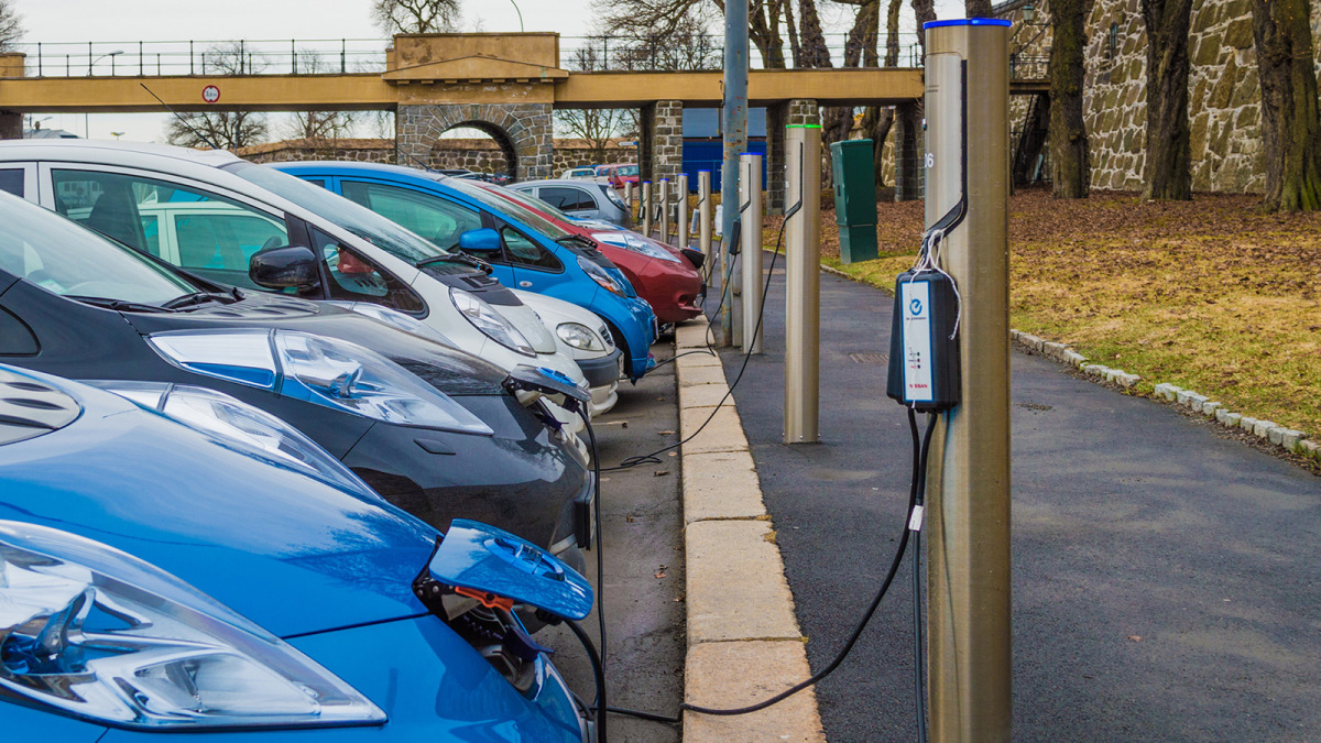 Norveç, 2025'te ülkedeki tüm otomobillerin elektrikli olmasını hedefliyor