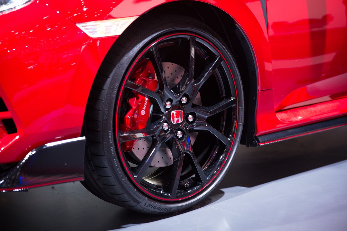 320 BG güce sahip yeni Honda Civic Type R artık resmi